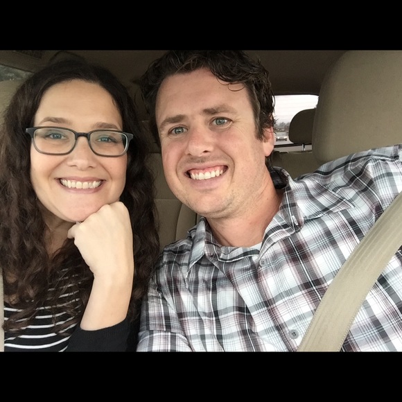 Meet your Posher, Amanda - Picture 2 of 2